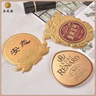 酒瓶金屬標(biāo)貼，酒盒包裝標(biāo)牌銘牌。